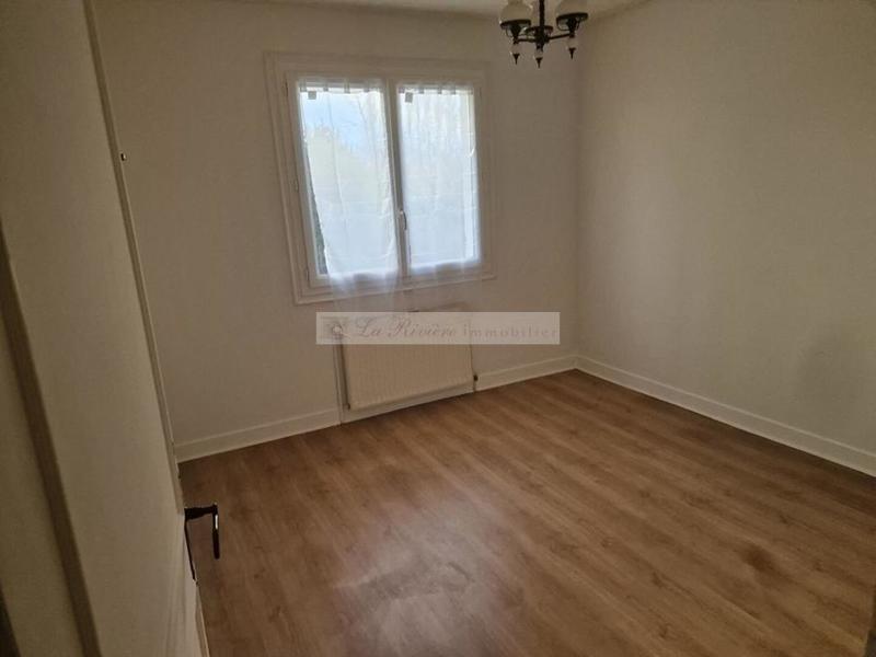 Pavillon - 141 m² - 8 pièces