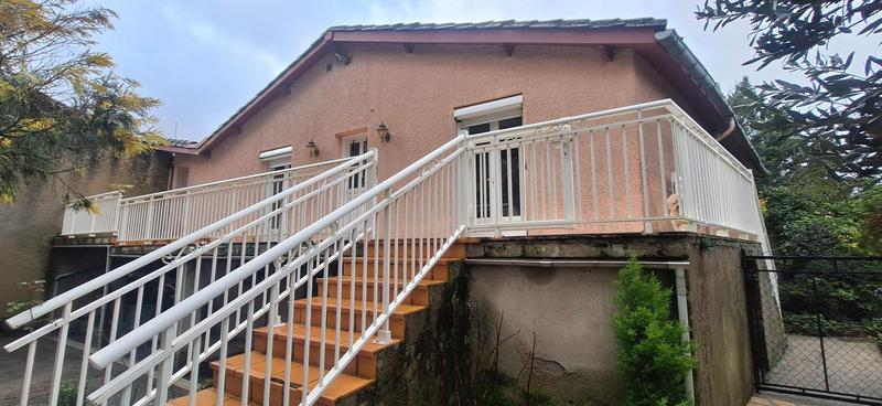 Maison - 212 m² - 10 pièces