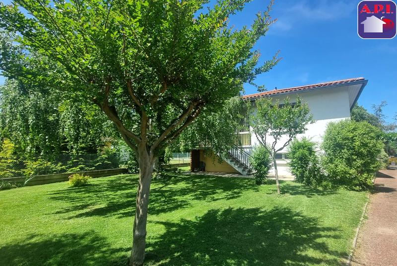 Maison - 183 m² - 6 pièces