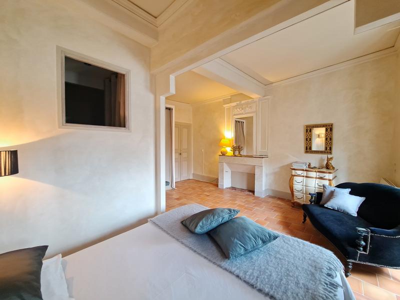 Maison - 247 m² - 6 pièces