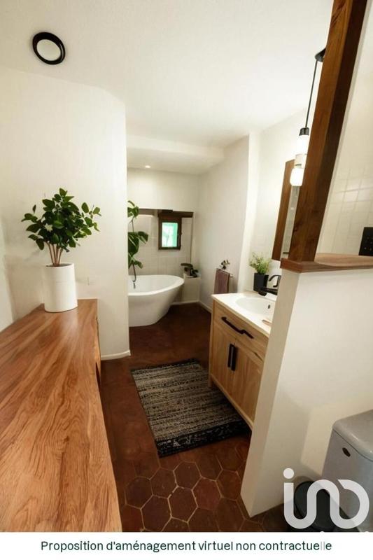 Maison - 184 m² - 9 pièces