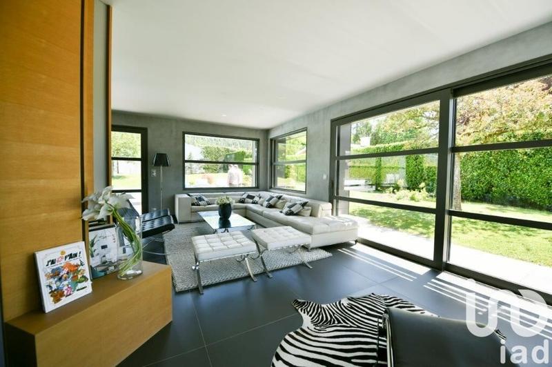 Maison de maîtres - 265 m² - 7 pièces