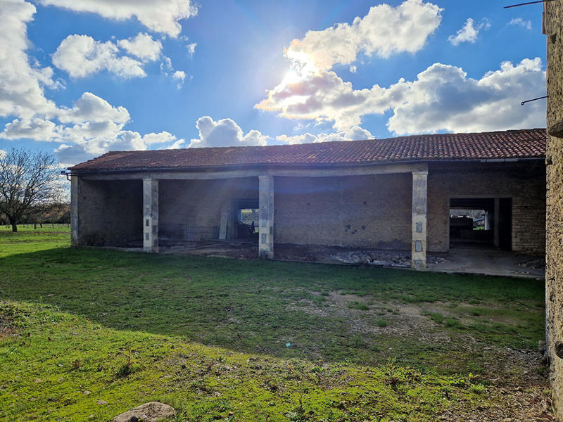 Maison - 213 m² - 8 pièces