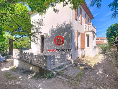 Maison traditionnelle - 108 m² - 4 pièces