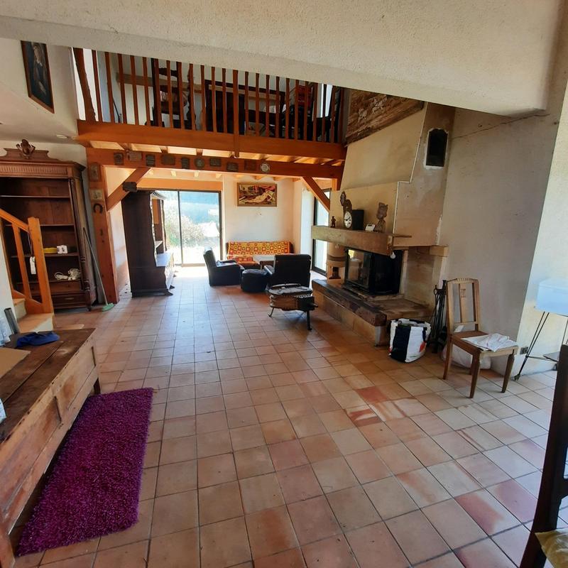 Maison - 143 m² - 6 pièces