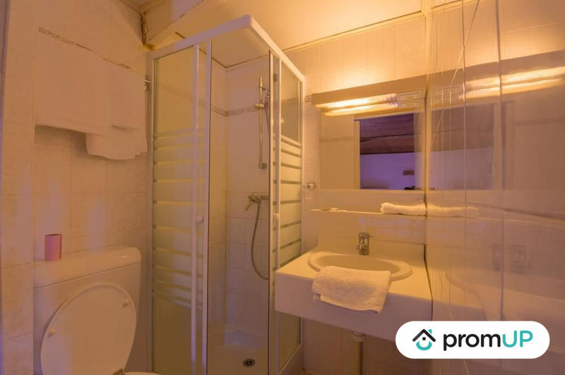 Maison - 600 m² - 17 pièces