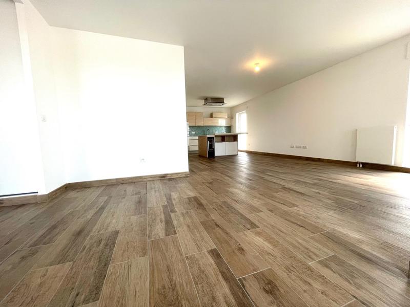 Appartement - 96 m² - 4 pièces