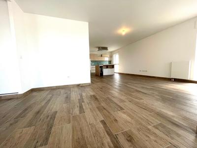 Appartement - 96 m² - 4 pièces