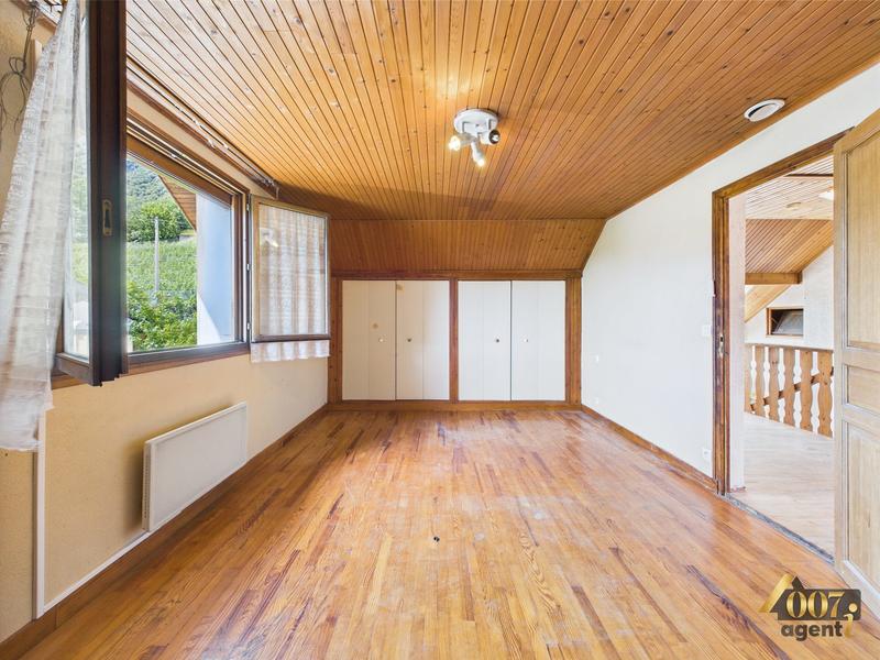 Maison - 136 m² - 7 pièces