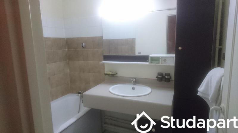 Chambre - 12 m² - 1 pièce