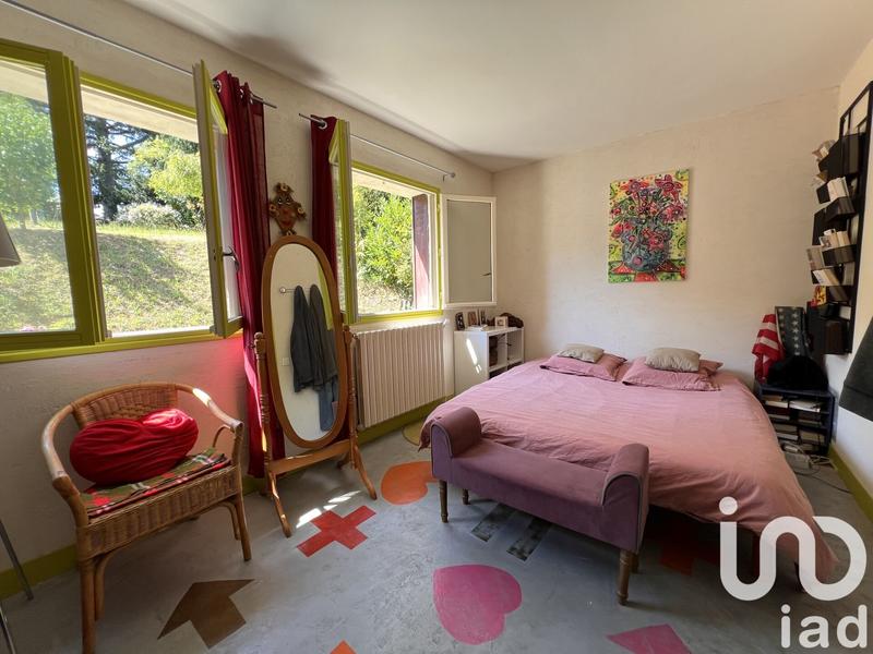 Maison - 214 m² - 8 pièces