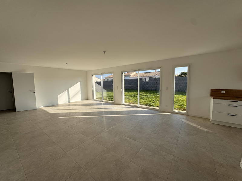 Maison - 150 m² - 4 pièces