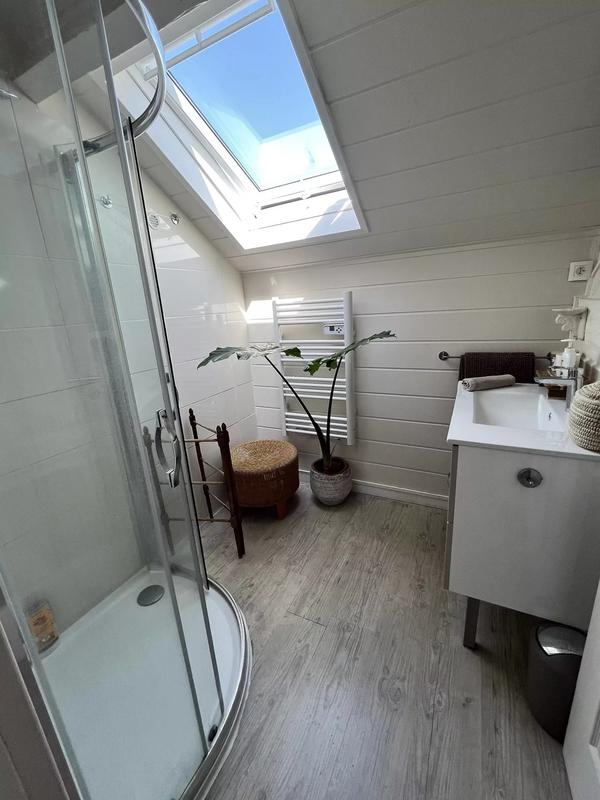 Maison - 220 m² - 9 pièces