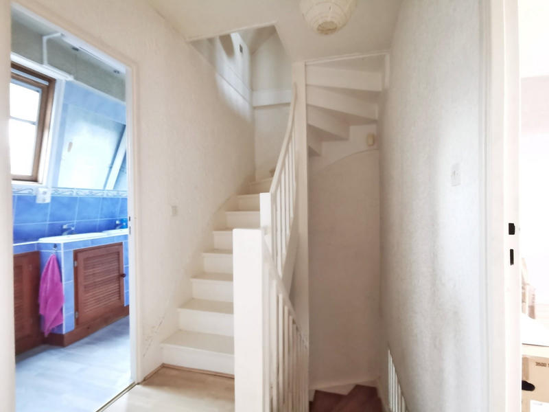 Maison - 104 m² - 6 pièces