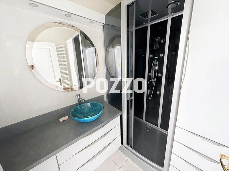 Appartement - 70 m² - 3 pièces