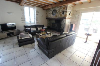 Maison - 234 m² - 6 pièces