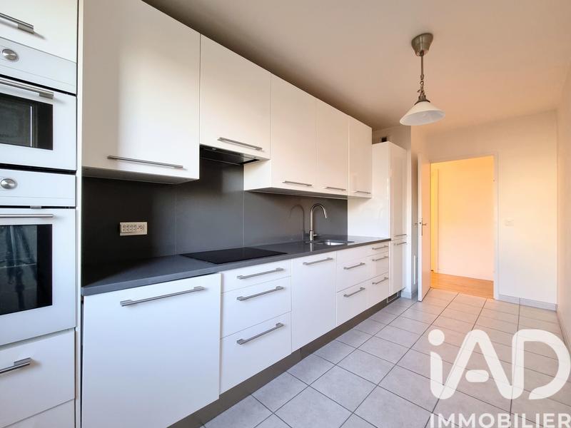 Appartement - 77 m² - 3 pièces
