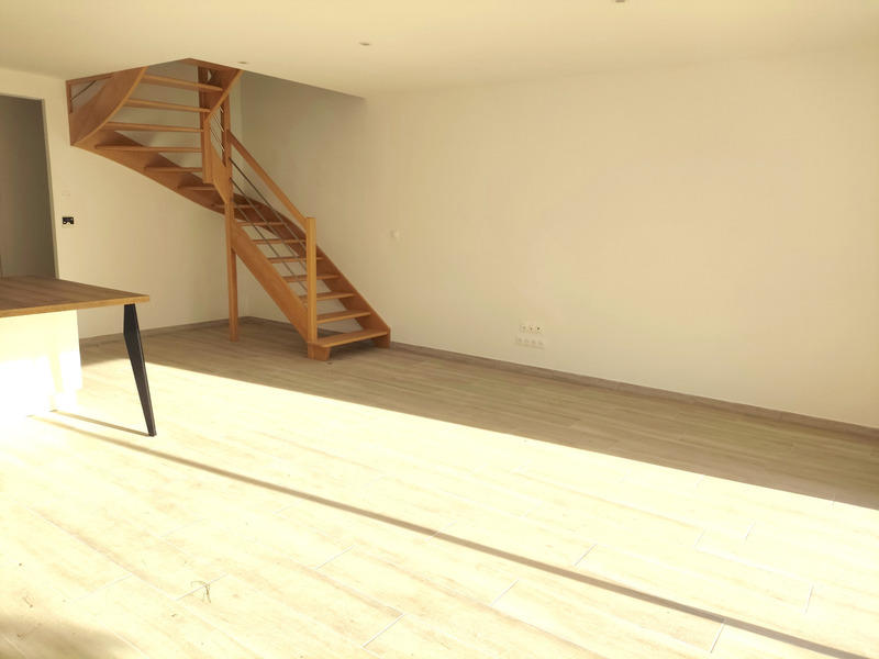 Maison - 92 m² - 4 pièces