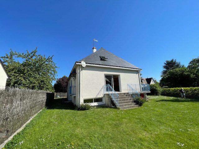 Maison - 223 m² - 9 pièces