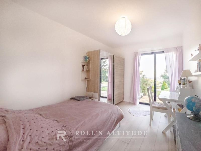 Maison - 190 m² - 8 pièces