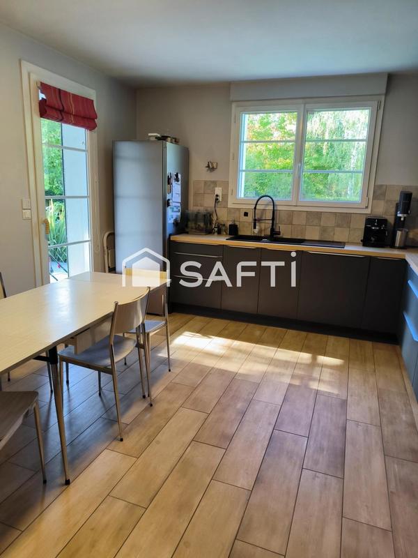 Maison - 163 m² - 6 pièces