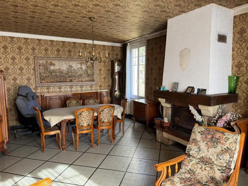 Maison - 151 m² - 7 pièces