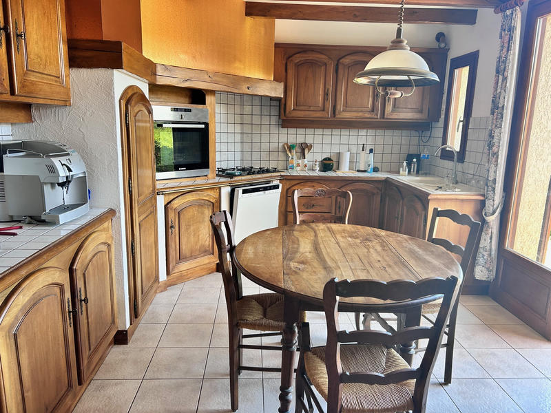 Villa - 197 m² - 9 pièces