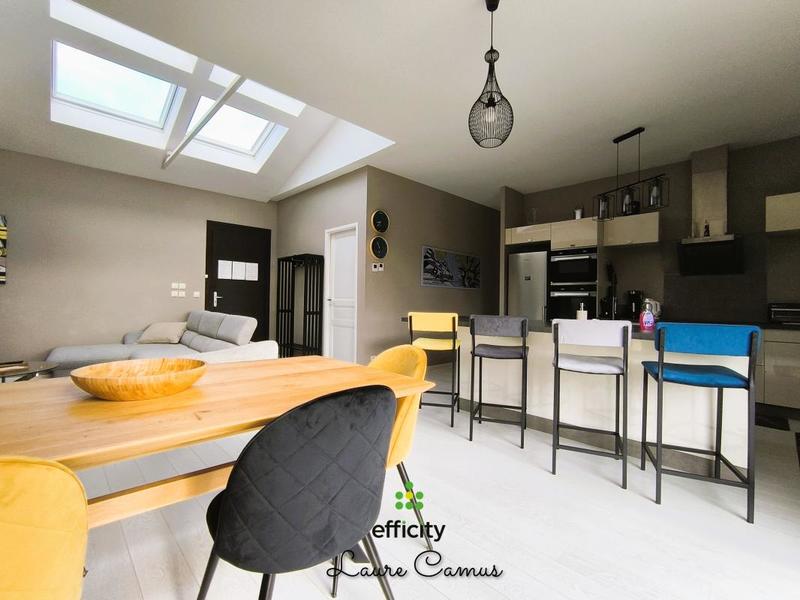 Maison - 135 m² - 6 pièces