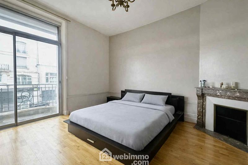 Immeuble - 186 m² - 6 pièces