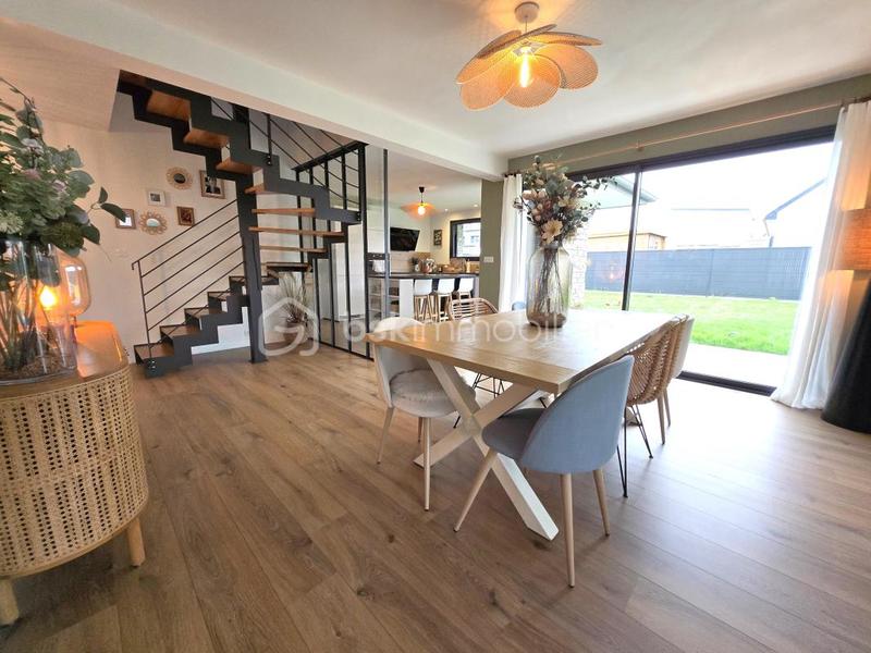 Maison - 152 m² - 5 pièces