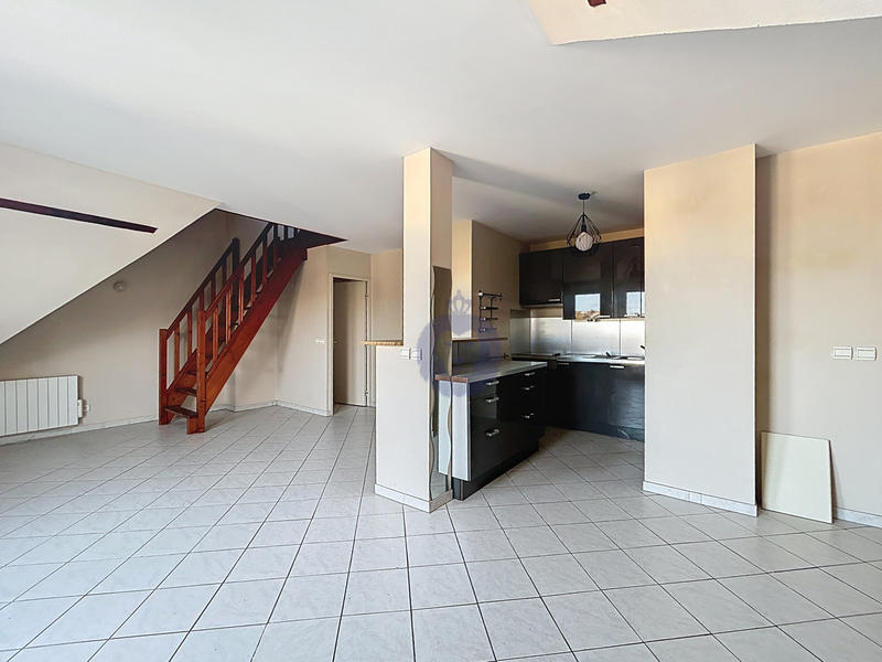 Appartement - 77 m² - 3 pièces