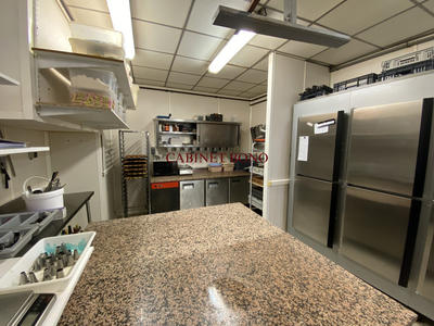 Fonds de commerce - 150 m²