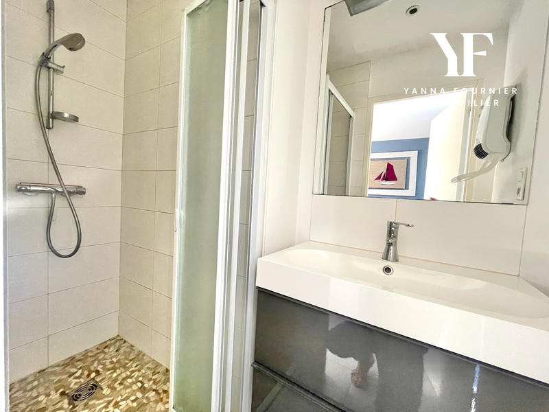 Maison - 199 m² - 7 pièces