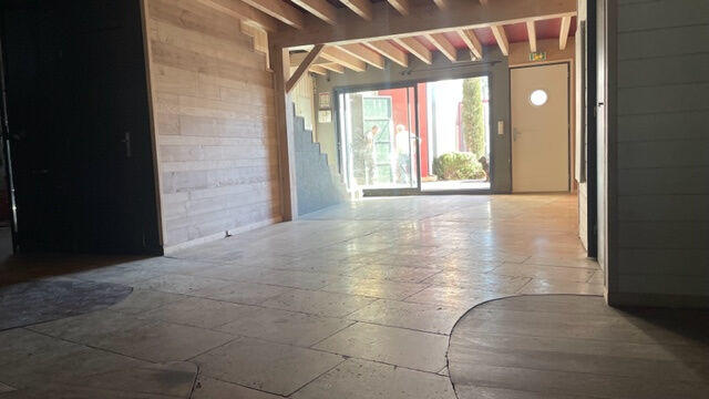 Local commercial - 145 m²