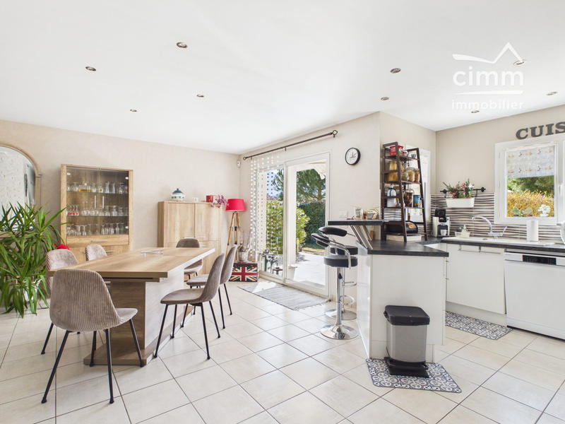 Maison - 115 m² - 4 pièces