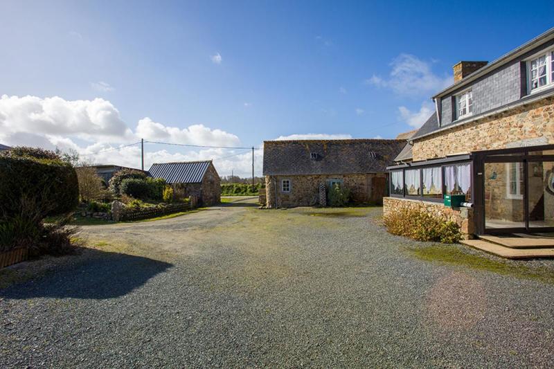 Corps de ferme - 122 m² - 6 pièces