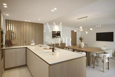 Appartement - 115 m² - 4 pièces