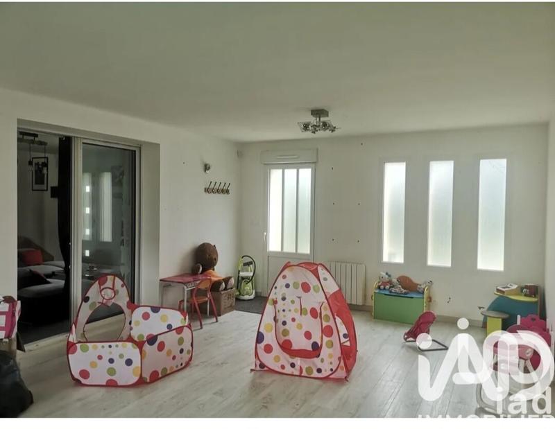 Maison - 166 m² - 6 pièces