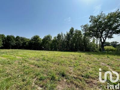 Terrain - 677 m²