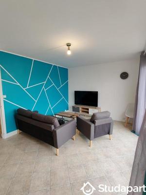 Chambre - 9 m² - 1 pièce