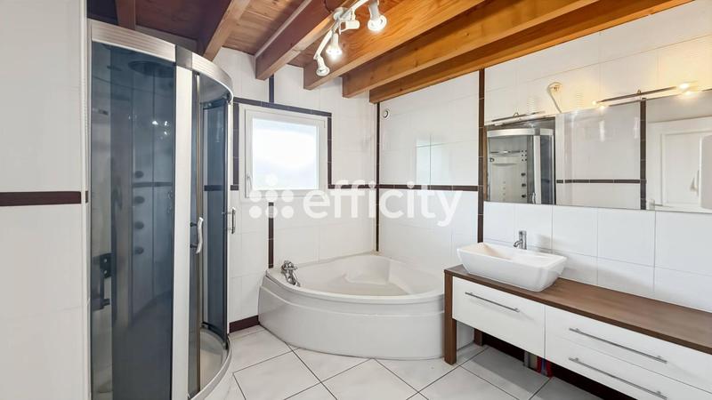 Villa - 147 m² - 6 pièces