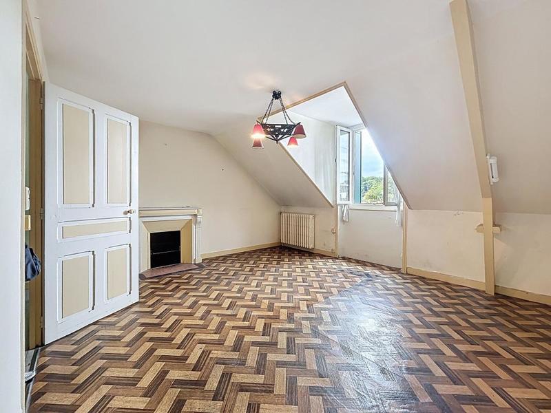 Maison - 194 m² - 7 pièces