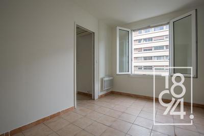 Appartement - 70 m² - 4 pièces