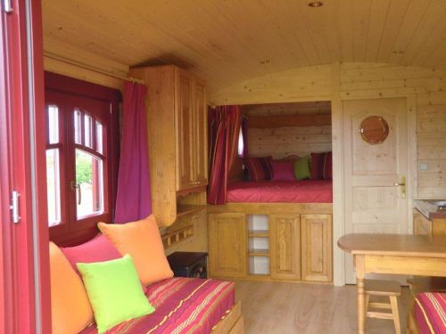 Les Roulottes de la Ferme de l'Autruche Drômoise