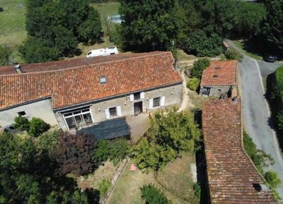 Maison - 263 m² - 8 pièces