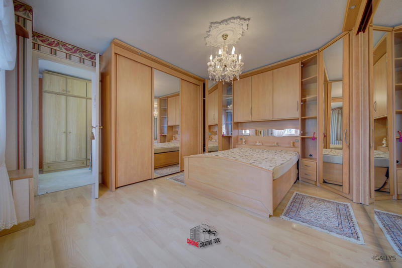 Maison - 170 m² - 7 pièces