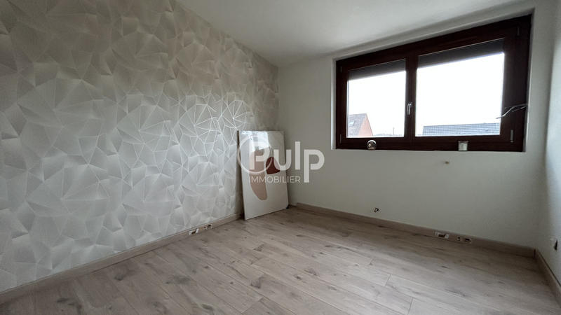 Maison - 85 m² - 9 pièces