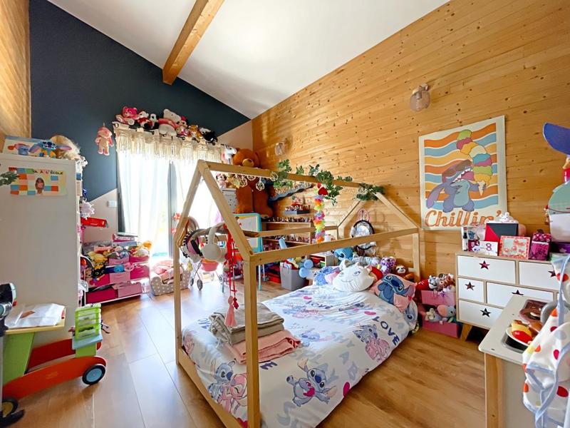 Maison - 107 m² - 6 pièces