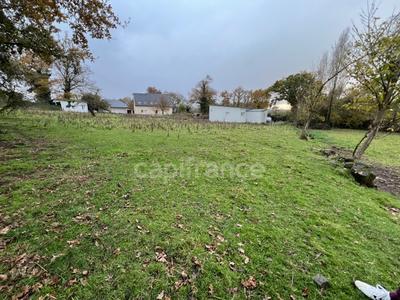 Terrain constructible - 997 m²