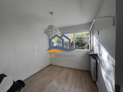 Appartement - 92 m² - 5 pièces